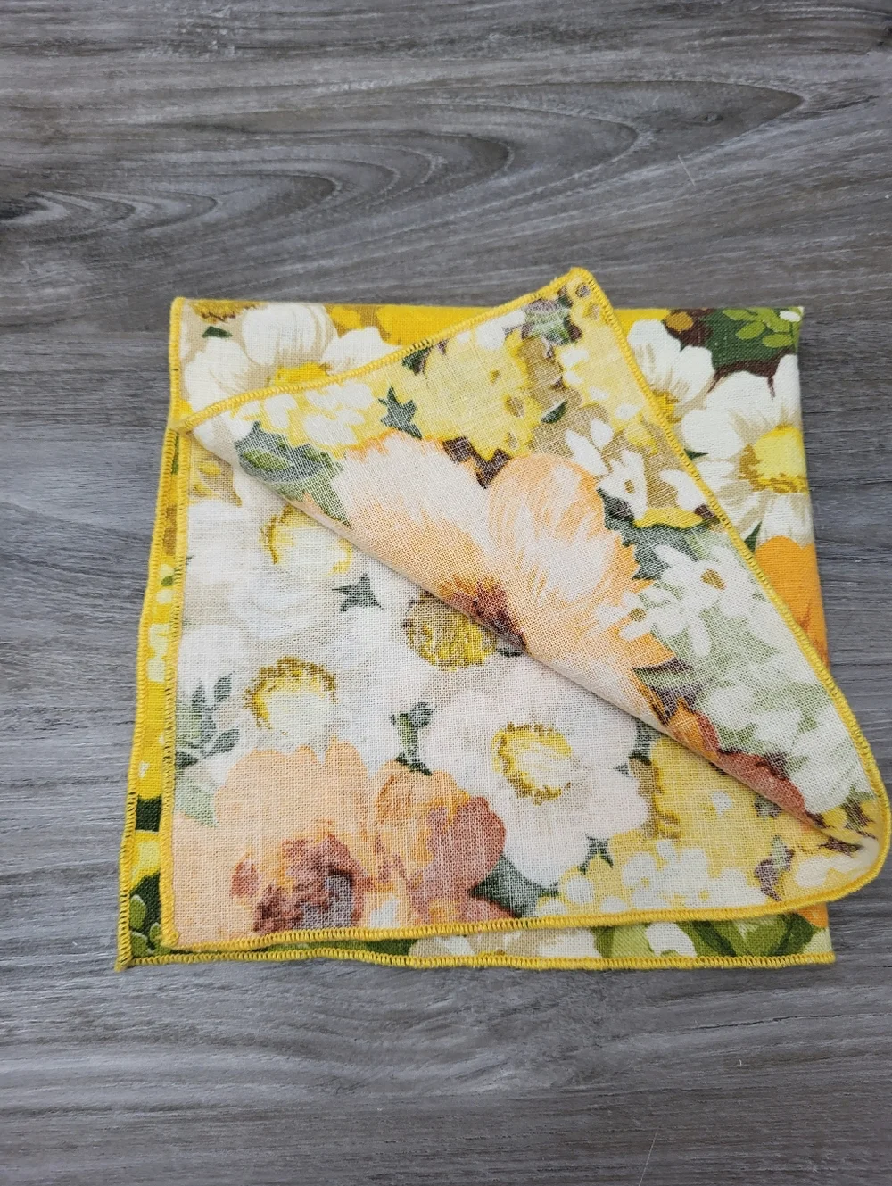 Vintage Floral Cotton Square Napkins Set Of 4 1970s